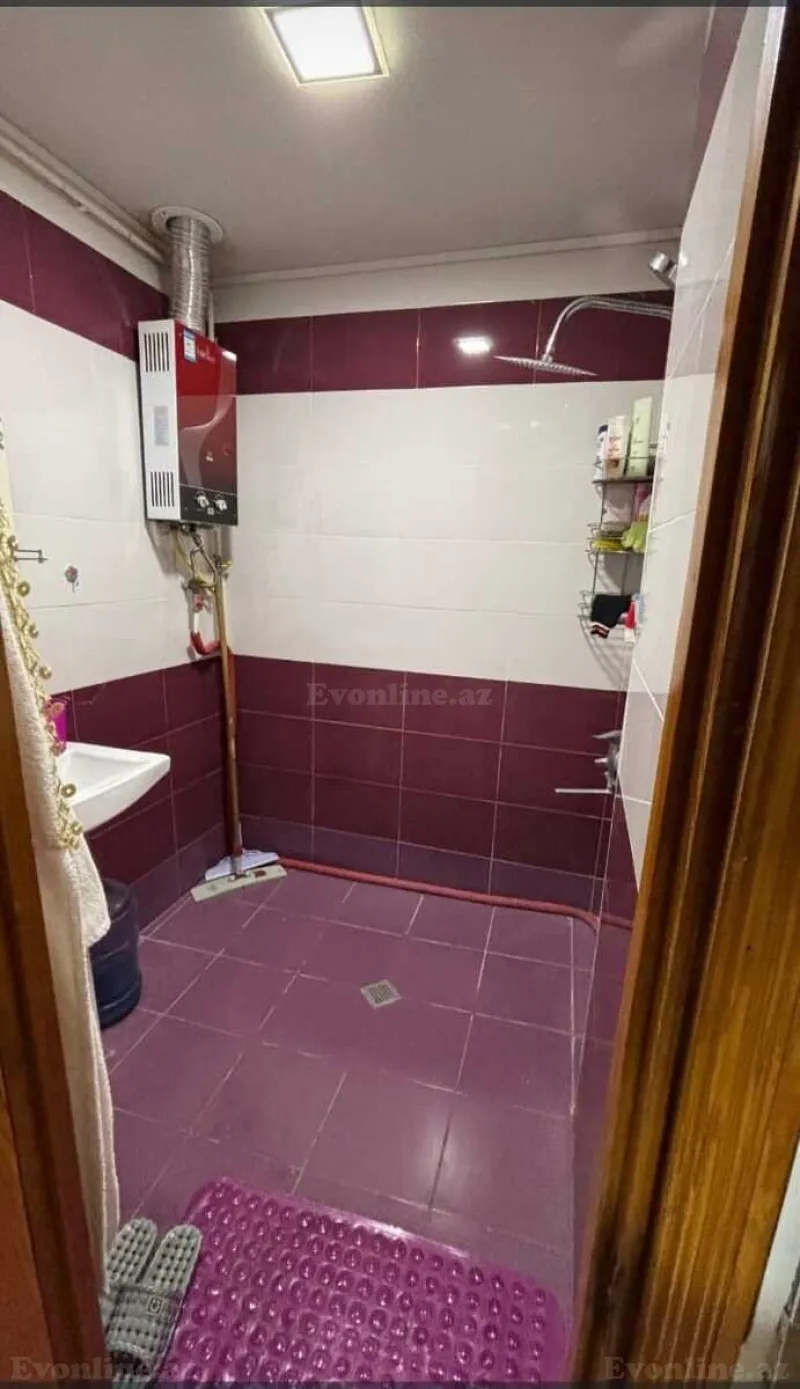 Satılır 4 otaqlı Mənzil Köhnə tikili 80 m² Suraxanı r. - şəkil 2