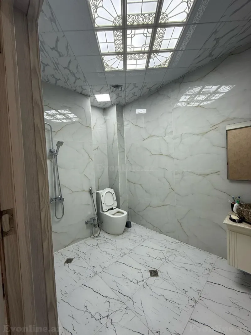 Satılır 2 otaqlı Mənzil Köhnə tikili 75 m² Bakıxanov - şəkil 9