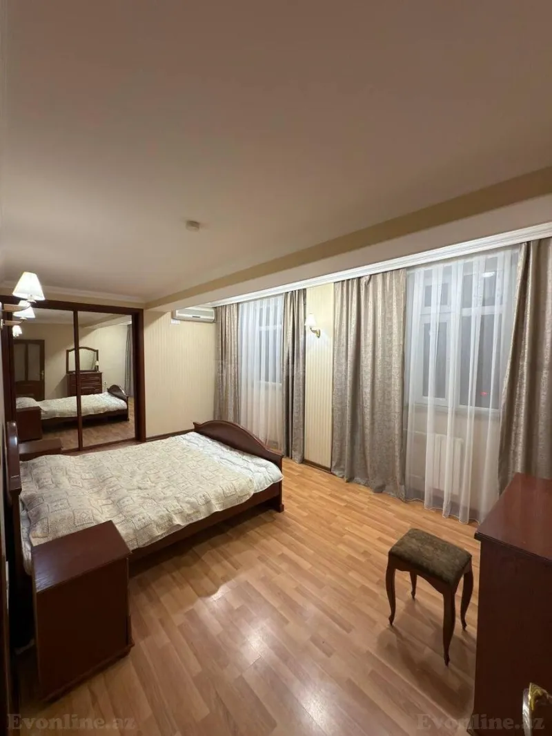 Kirayə verilir 3 otaqlı Mənzil Yeni tikili 110 m² İçərişəhər m. - şəkil 6