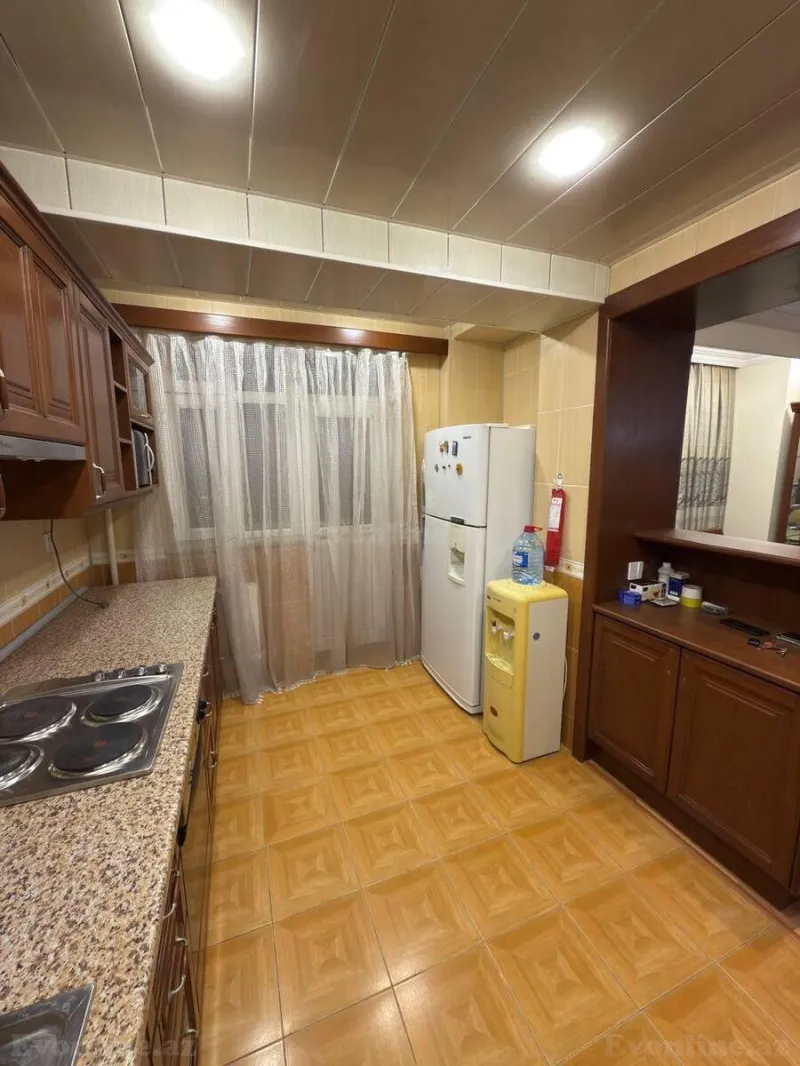 Kirayə verilir 3 otaqlı Mənzil Yeni tikili 110 m² İçərişəhər m. - şəkil 12