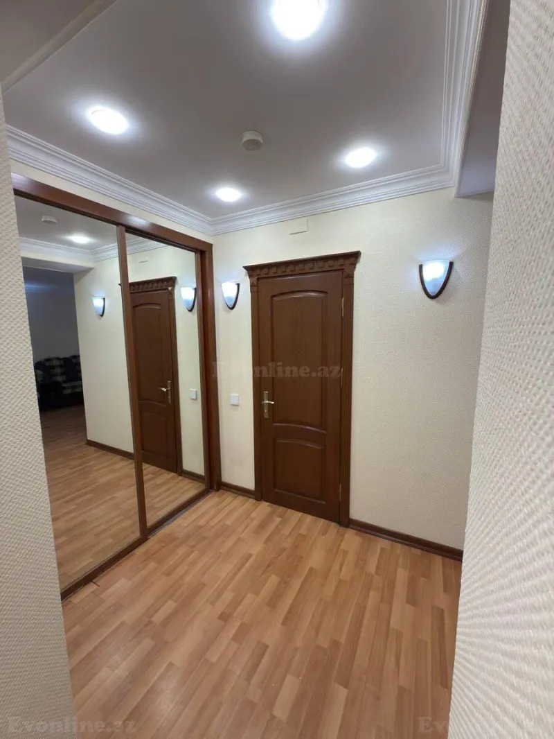 Kirayə verilir 3 otaqlı Mənzil Yeni tikili 110 m² İçərişəhər m. - şəkil 15