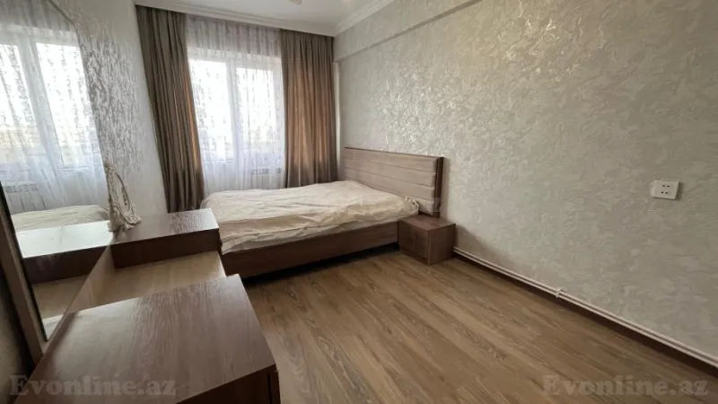 Satılır 2 otaqlı Mənzil Köhnə tikili 65 m² Gənclik m. - şəkil 4