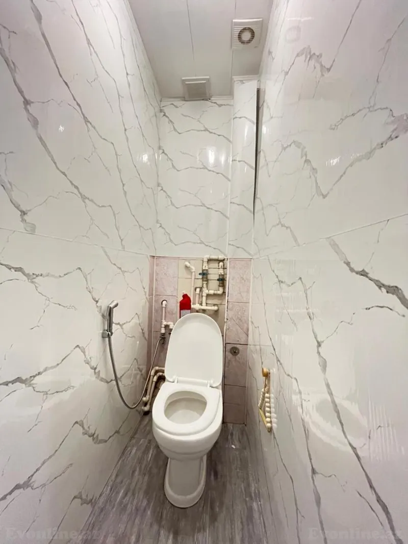 Satılır 2 otaqlı Mənzil Köhnə tikili 65 m² Gənclik m. - şəkil 12