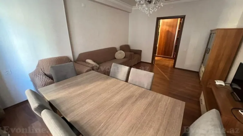 3 otaqlı Mənzil 115 m² İnşaatçılar m. Kirayə verilir