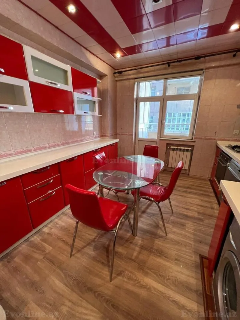 Kirayə verilir 3 otaqlı Mənzil Yeni tikili 115 m² İnşaatçılar m. - şəkil 5