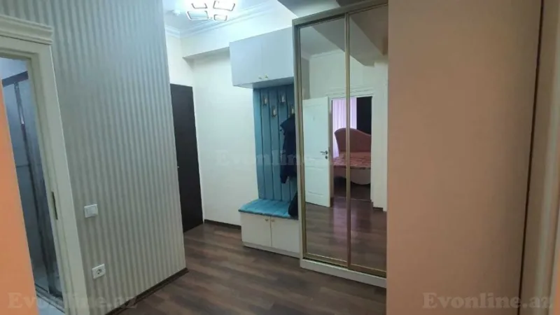 3 otaqlı Mənzil 70 m² 20 Yanvar m. Kirayə verilir