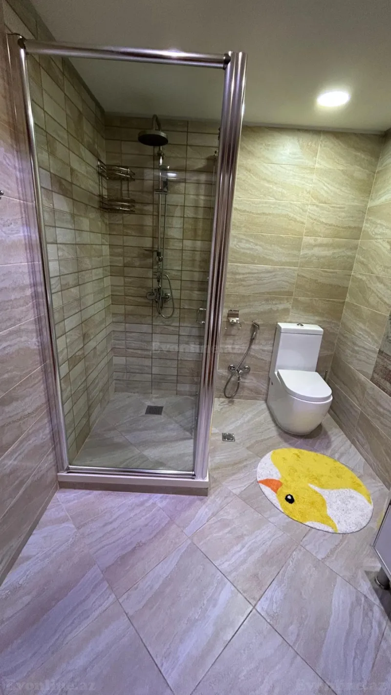 Kirayə verilir 5 otaqlı Mənzil Yeni tikili 300 m² Səbail r. - şəkil 6