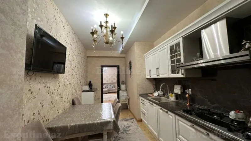 Satılır 4 otaqlı Mənzil Yeni tikili 200 m² Nəsimi r. - şəkil 11