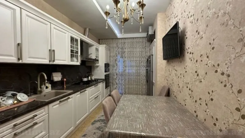 Satılır 4 otaqlı Mənzil Yeni tikili 200 m² Nəsimi r. - şəkil 12