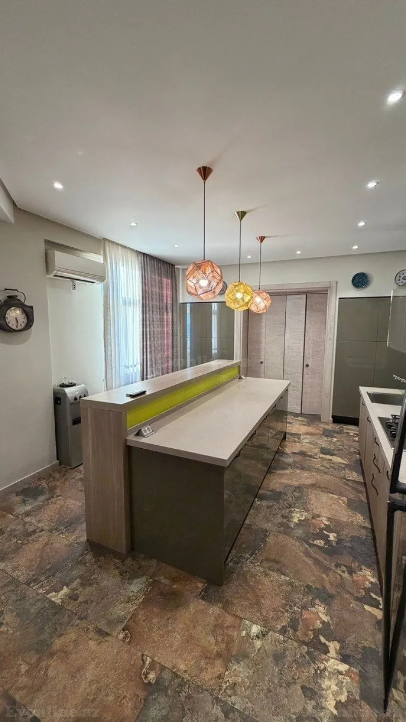 Satılır 3 otaqlı Mənzil Yeni tikili 140 m² Həzi Aslanov - şəkil 5