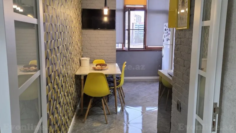 Satılır 3 otaqlı Mənzil Köhnə tikili 80 m² 8 Noyabr m. - şəkil 11