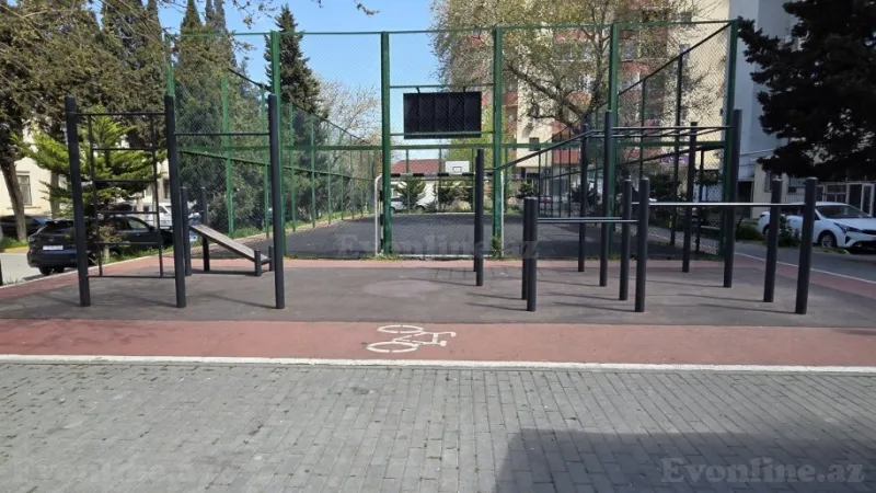 Satılır 3 otaqlı Mənzil Köhnə tikili 80 m² 8 Noyabr m. - şəkil 28