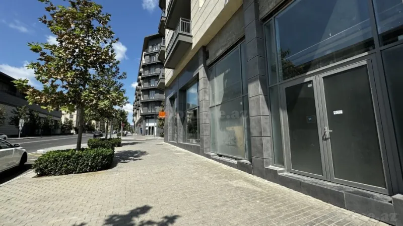 Obyekt 180 m² Xətai r. Kirayə verilir