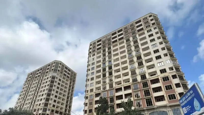 Satılır 3 otaqlı Mənzil Yeni tikili 155 m² 28 May m.