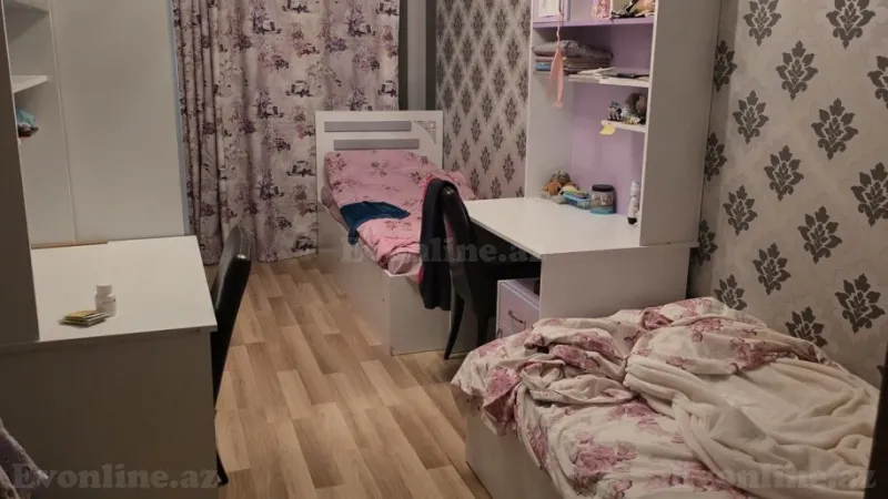 Kirayə verilir 3 otaqlı Mənzil Köhnə tikili 110 m² Yasamal