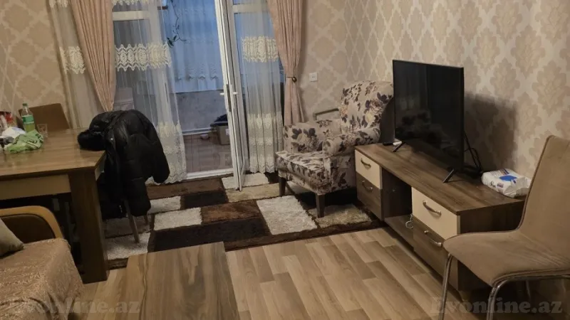 Kirayə verilir 3 otaqlı Mənzil Köhnə tikili 110 m² Yasamal - şəkil 2