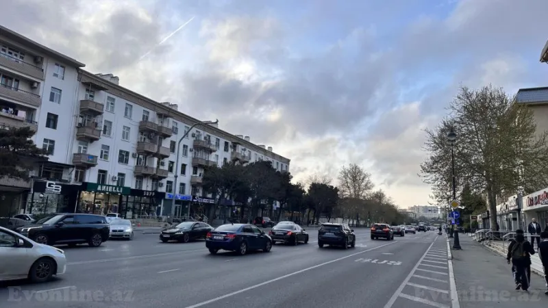 Satılır 2 otaqlı Mənzil Köhnə tikili 42 m² Nərimanov r. - şəkil 2