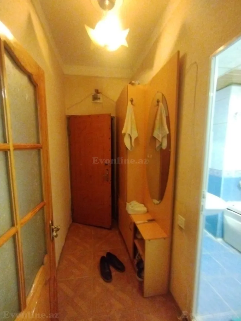 Satılır 2 otaqlı Mənzil Köhnə tikili 50 m² 5-ci mikrorayon