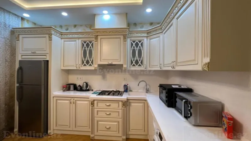 Kirayə verilir 2 otaqlı Mənzil Yeni tikili 110 m² 8 Noyabr m. - şəkil 9