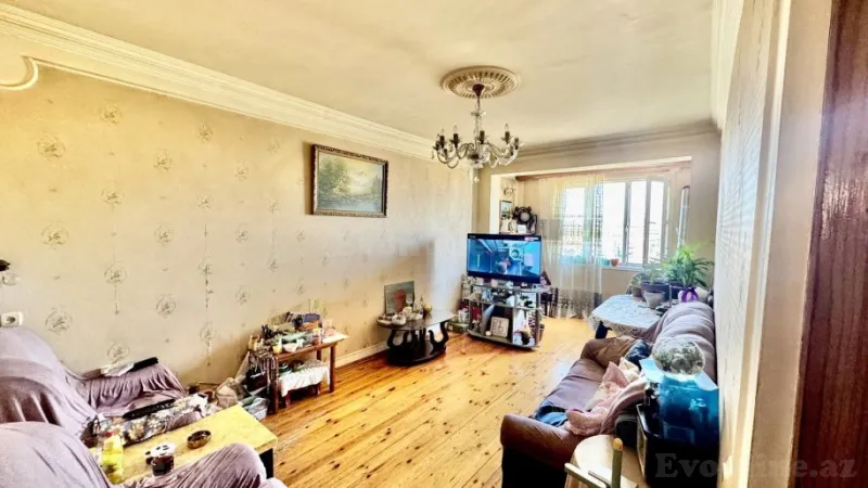 Satılır 3 otaqlı Mənzil Köhnə tikili 85 m² Gənclik m.