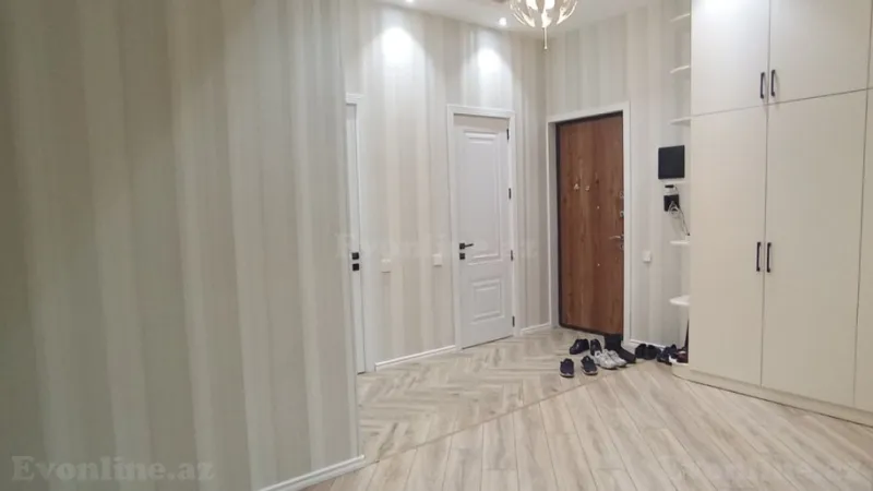 Kirayə verilir 3 otaqlı Mənzil Yeni tikili 138 m² 28 May m. - şəkil 15