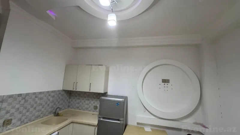 Kirayə verilir 1 otaqlı Mənzil Yeni tikili 30 m² Azadlıq prospekti m. - şəkil 2