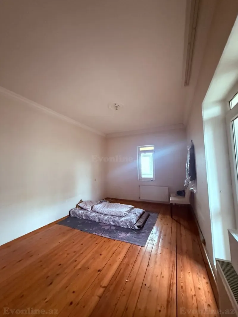 Satılır 4 otaqlı Mənzil Köhnə tikili 110 m² Əhmədli m. - şəkil 3