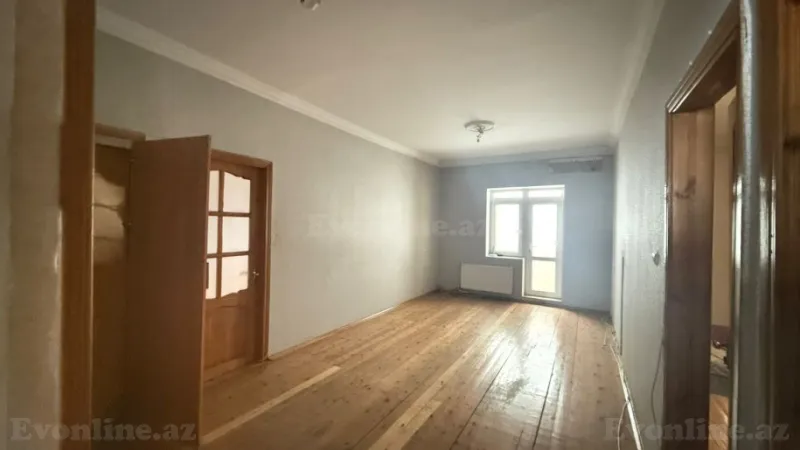 Satılır 4 otaqlı Mənzil Köhnə tikili 110 m² Əhmədli m. - şəkil 4