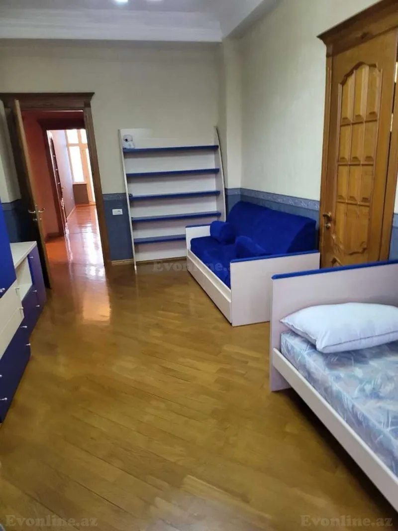 Satılır 5 otaqlı Mənzil Yeni tikili 210 m² Nərimanov r. - şəkil 9