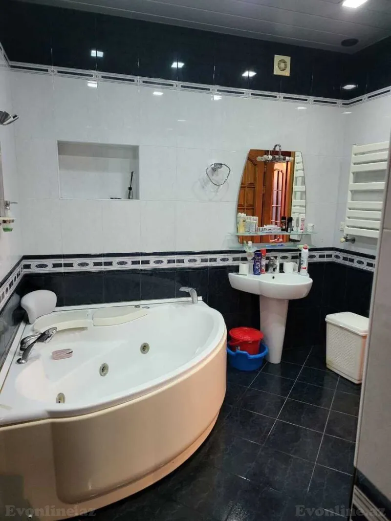 Satılır 5 otaqlı Mənzil Yeni tikili 210 m² Nərimanov r. - şəkil 21