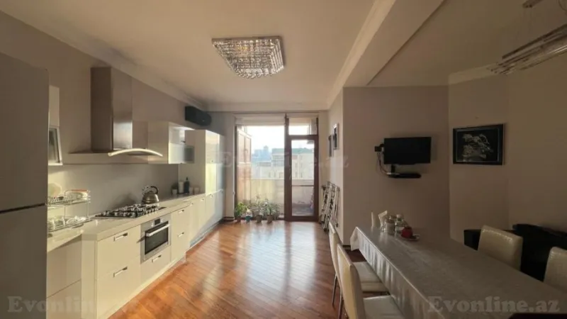 Satılır 4 otaqlı Mənzil Yeni tikili 220 m² 28 May m. - şəkil 6