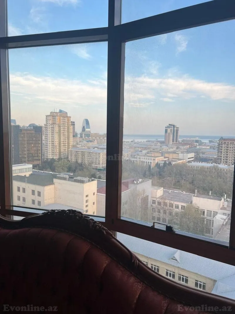 Satılır 4 otaqlı Mənzil Yeni tikili 220 m² 28 May m. - şəkil 11