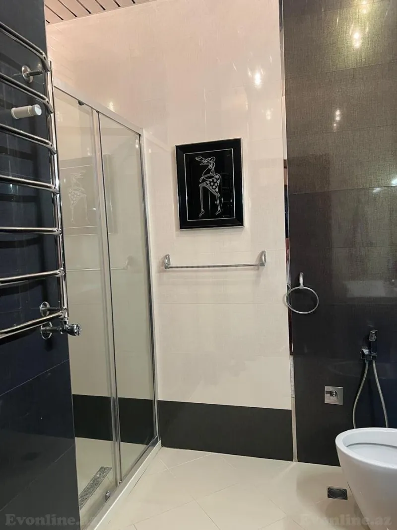 Satılır 4 otaqlı Mənzil Yeni tikili 220 m² 28 May m. - şəkil 14