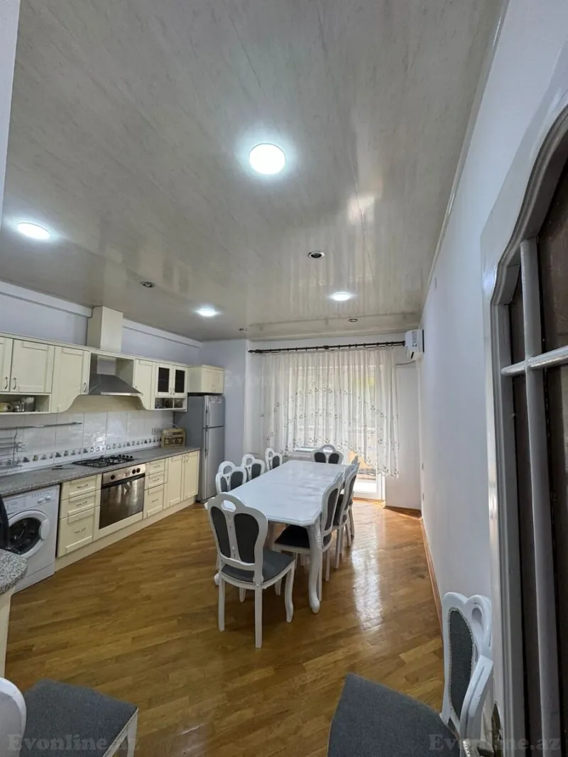 Kirayə verilir 2 otaqlı Mənzil Yeni tikili 105 m² Elmlər Akademiyası m.