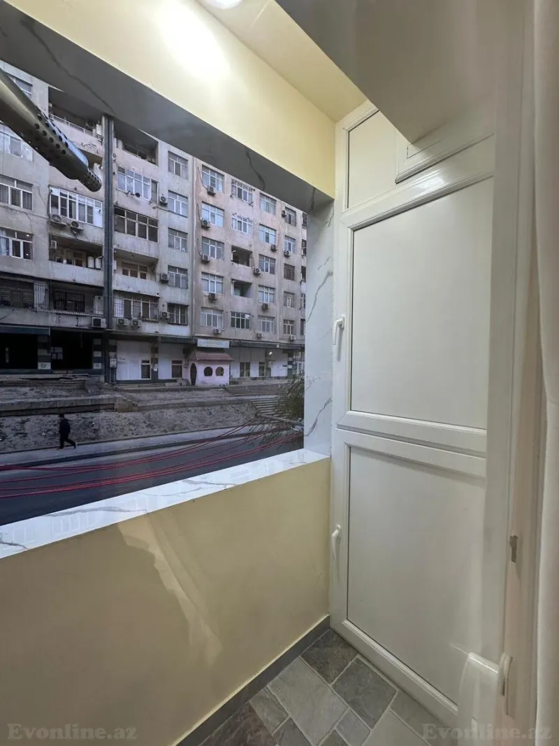 Satılır 2 otaqlı Mənzil Köhnə tikili 65 m² Həzi Aslanov m. - şəkil 15