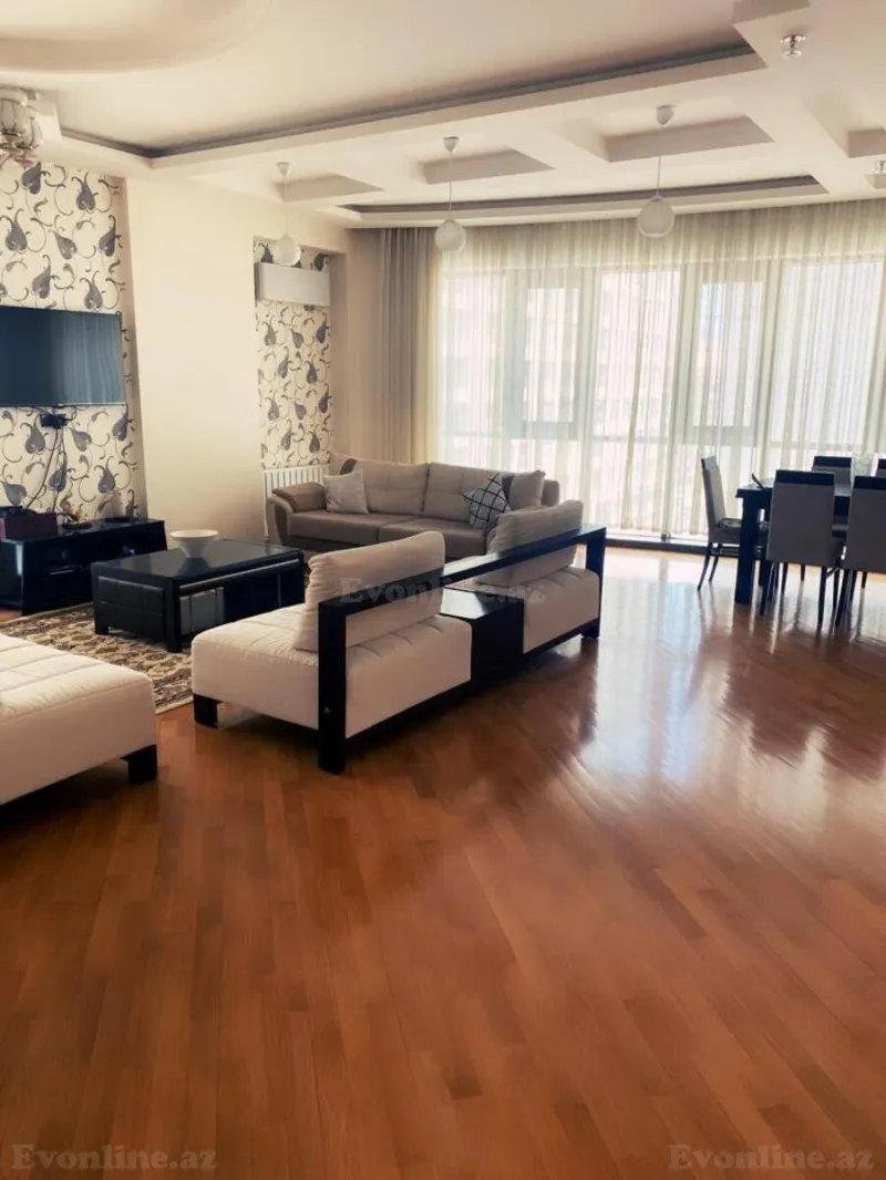 Kirayə verilir 3 otaqlı Mənzil Yeni tikili 191 m² Xətai m. - şəkil 2