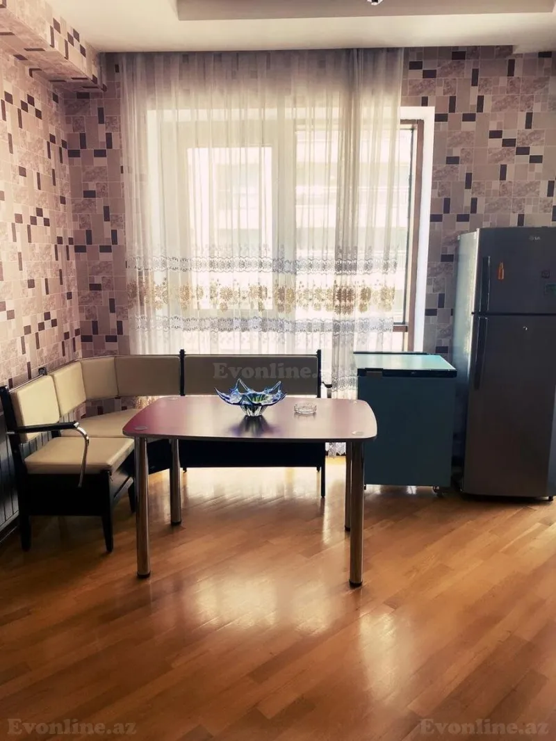 Kirayə verilir 3 otaqlı Mənzil Yeni tikili 191 m² Xətai m. - şəkil 10