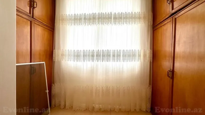 Kirayə verilir 3 otaqlı Mənzil Köhnə tikili 80 m² Neftçilər m. - şəkil 13