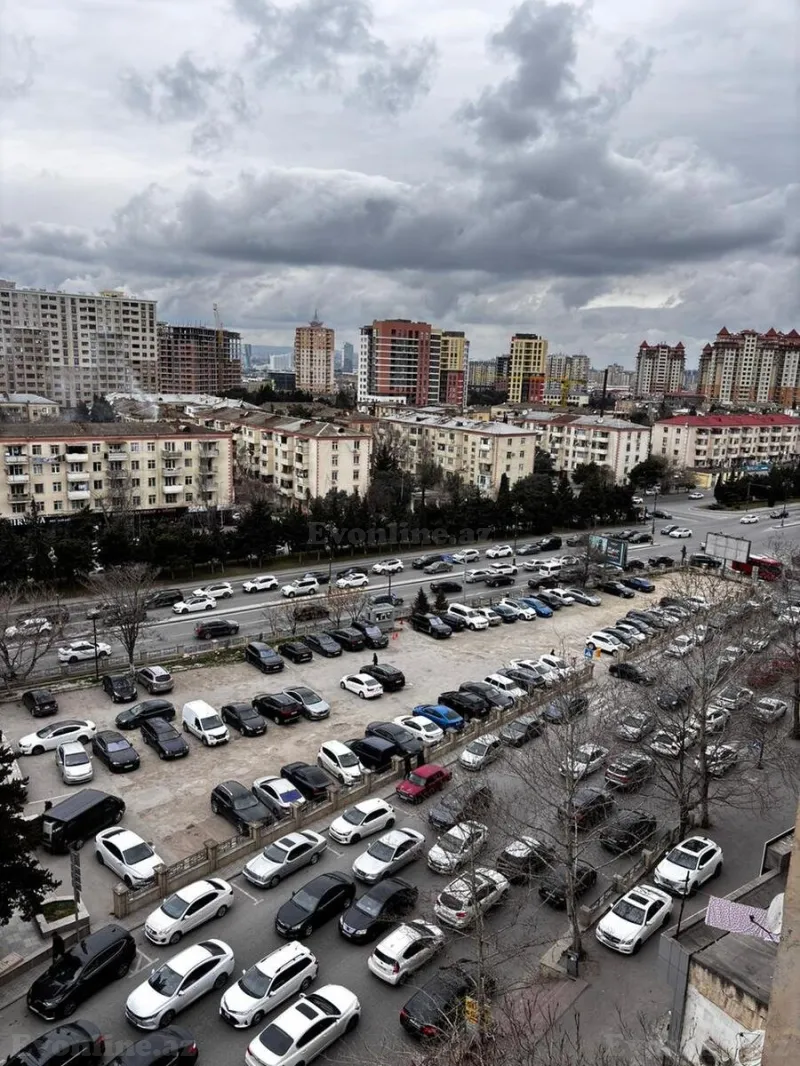 Kirayə verilir 3 otaqlı Mənzil Köhnə tikili 80 m² Neftçilər m. - şəkil 19