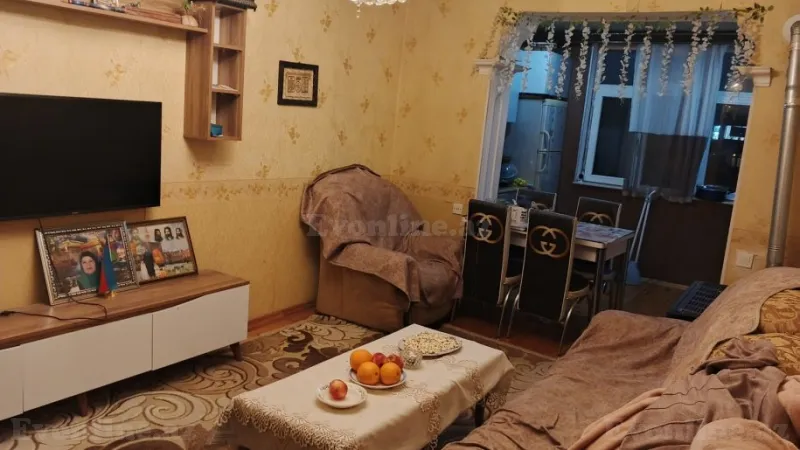 Satılır 4 otaqlı Mənzil Köhnə tikili 70 m² 8-ci kilometr - şəkil 2