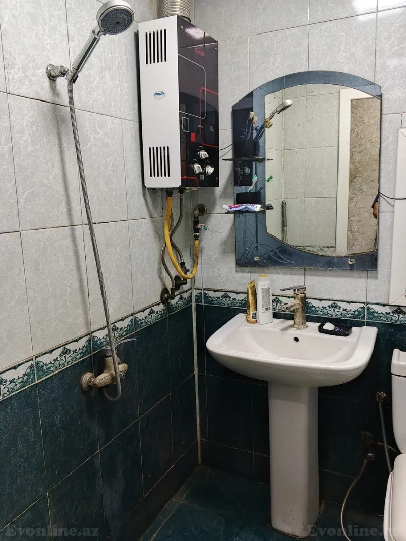 Satılır 4 otaqlı Mənzil Köhnə tikili 70 m² 8-ci kilometr - şəkil 11