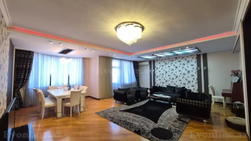 5 otaqlı Mənzil 280 m² 28 May m. Satılır