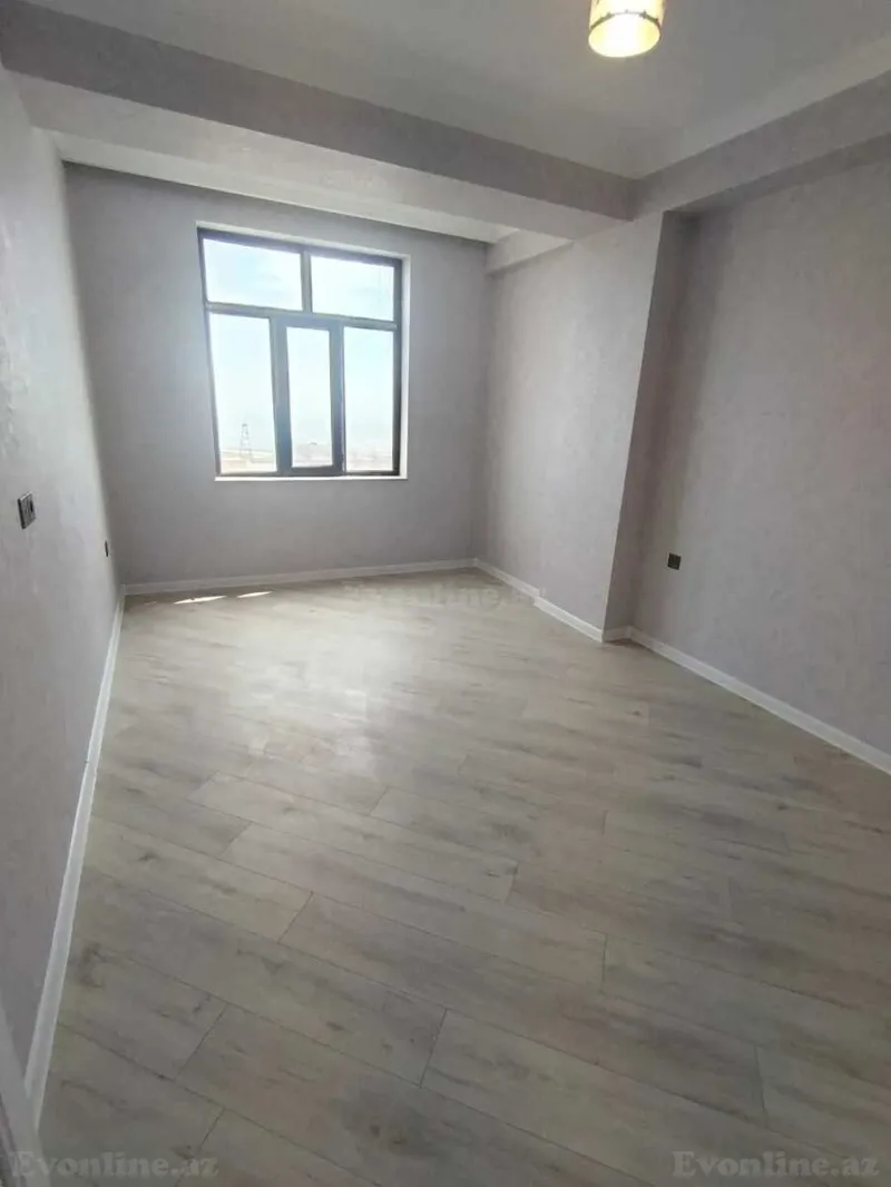 Satılır 2 otaqlı Mənzil Yeni tikili 75 m² Suraxanı r. - şəkil 2
