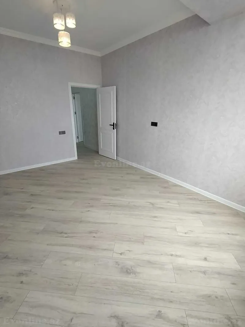 Satılır 2 otaqlı Mənzil Yeni tikili 75 m² Suraxanı r. - şəkil 3