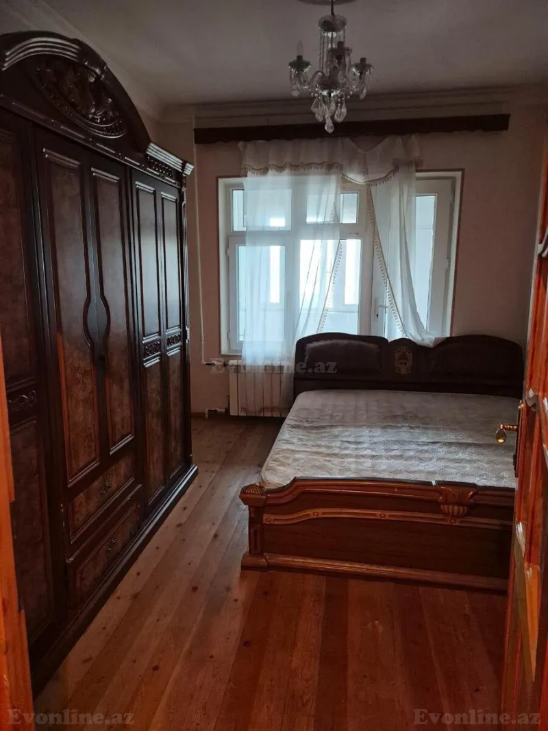 Satılır 2 otaqlı Mənzil Köhnə tikili 65 m² 8-ci mikrorayon - şəkil 4