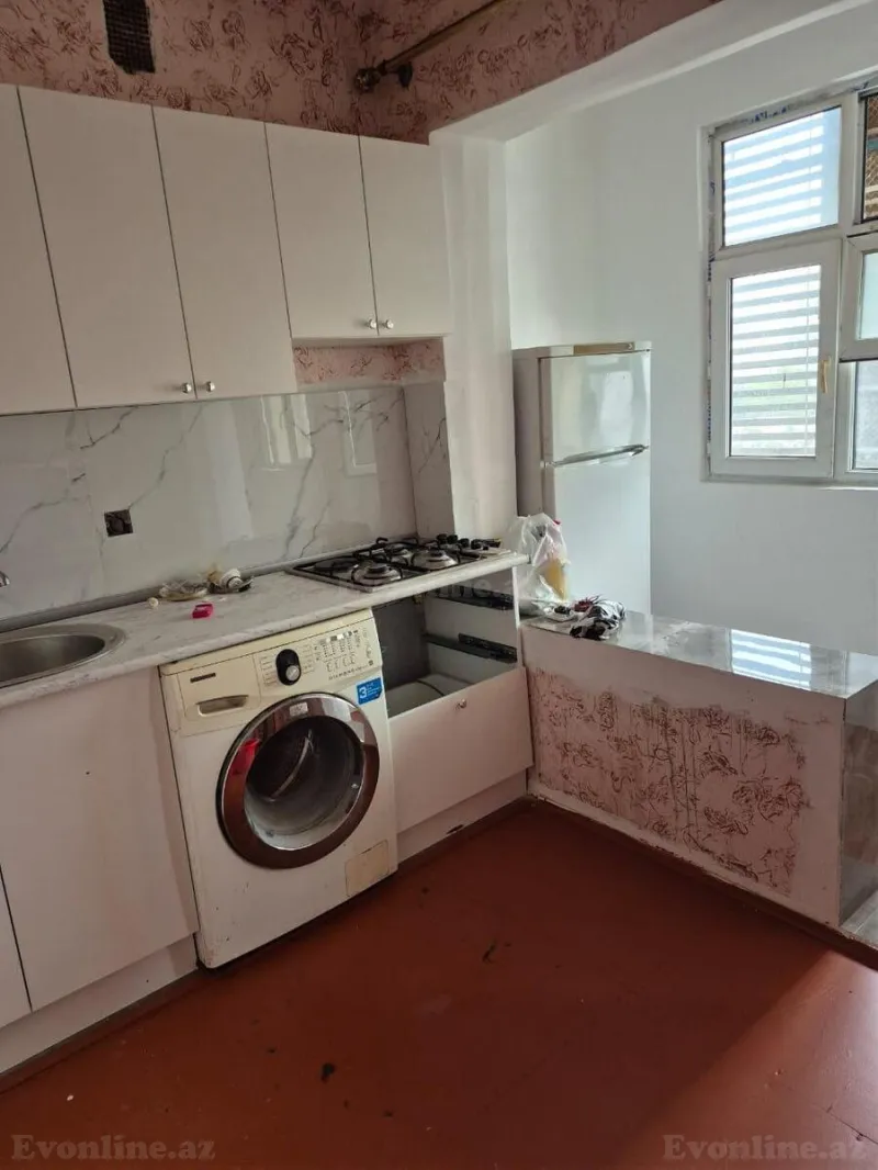 Satılır 2 otaqlı Mənzil Köhnə tikili 65 m² 8-ci mikrorayon - şəkil 5