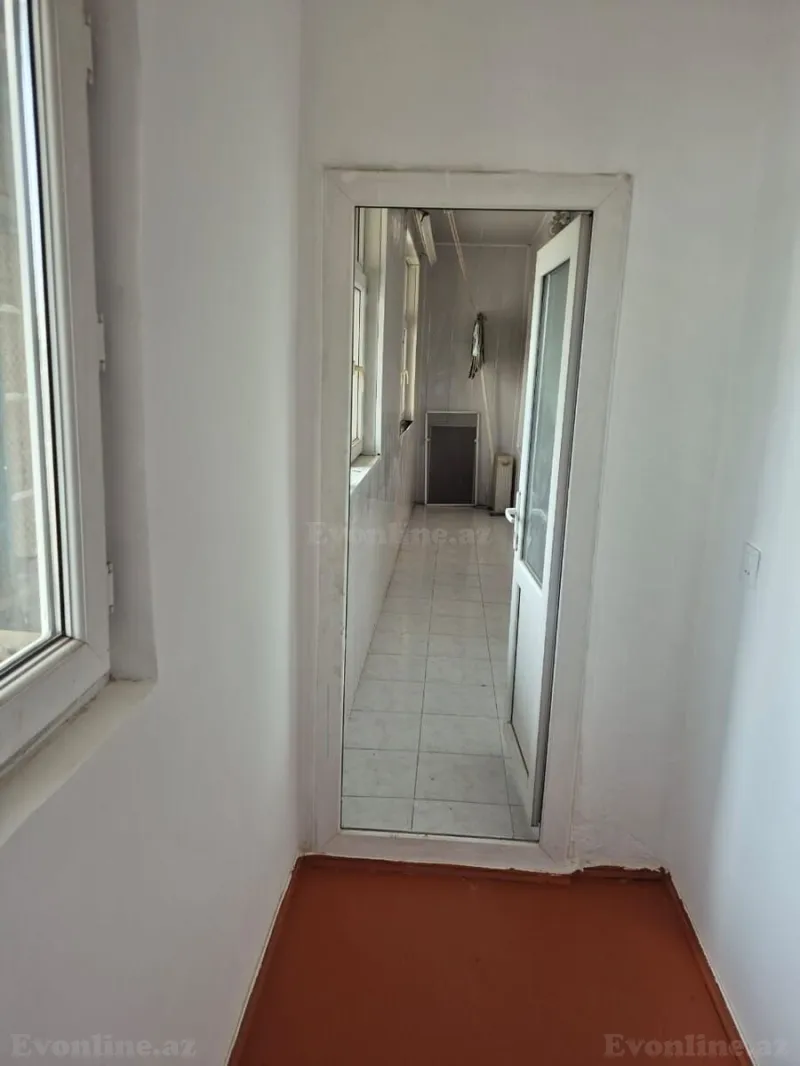 Satılır 2 otaqlı Mənzil Köhnə tikili 65 m² 8-ci mikrorayon - şəkil 9