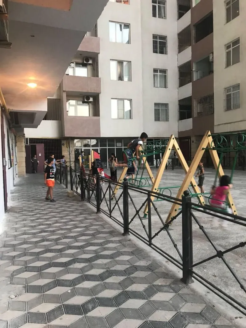 Kirayə verilir 3 otaqlı Mənzil Yeni tikili 97 m² Nizami m. - şəkil 2