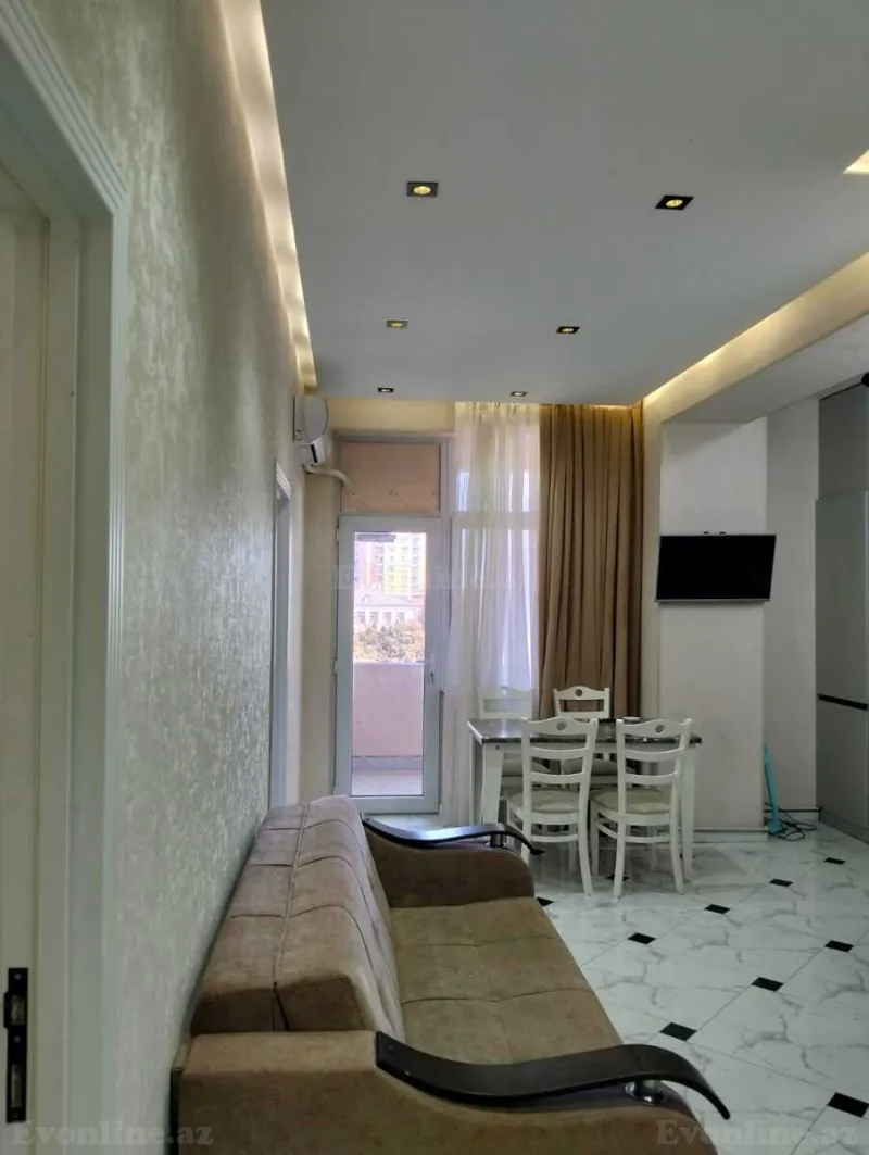 3 otaqlı Mənzil 90 m² Qara Qarayev m. Kirayə verilir