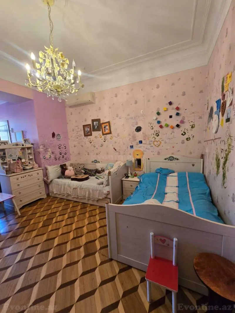 Satılır 4 otaqlı Mənzil Köhnə tikili 103 m² Sahil m. - şəkil 7